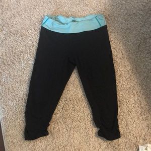 Gap workout capris